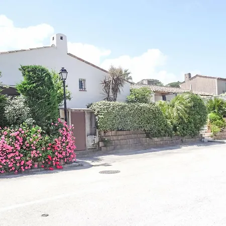Сasa de vacaciones Les Parcs De Gassin-2 By Interhome Saint-Tropez