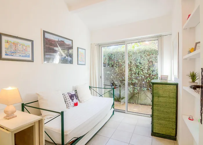 Semesterbostad Les Parcs De Gassin-2 By Interhome *