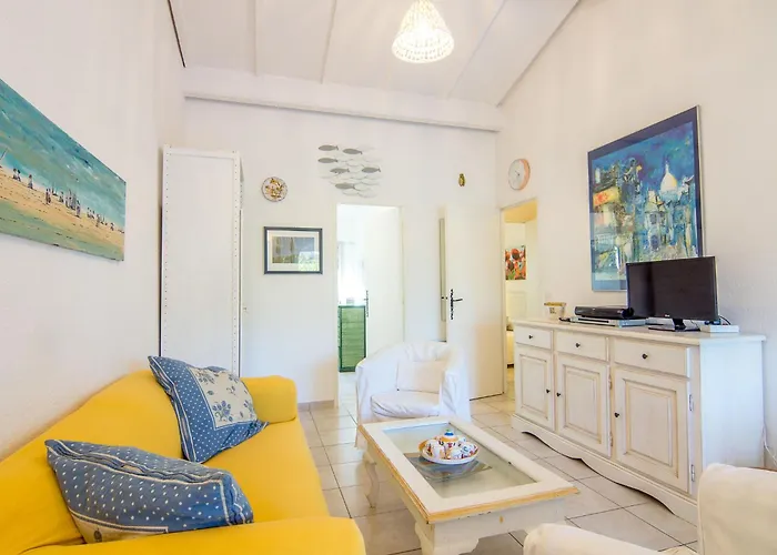 Semesterbostad Les Parcs De Gassin-2 By Interhome *