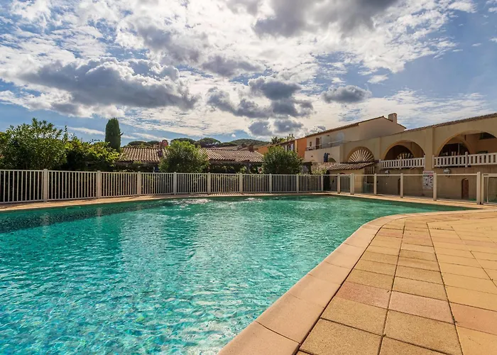 Semesterbostad Les Parcs De Gassin-2 By Interhome